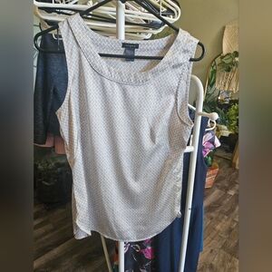 Ann Taylor round neck blouse